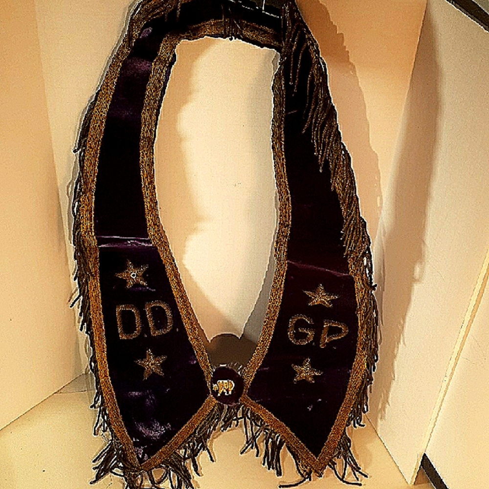 Vtg Odd Fellows Masons Ceremonial Collar. Metallic Fringe & Embellisments.